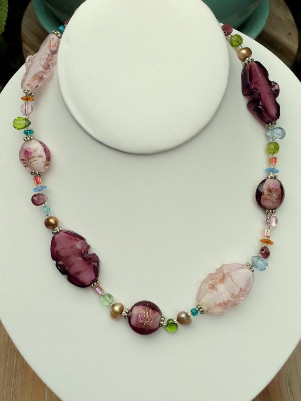 Premier Designs Glass beaded necklace